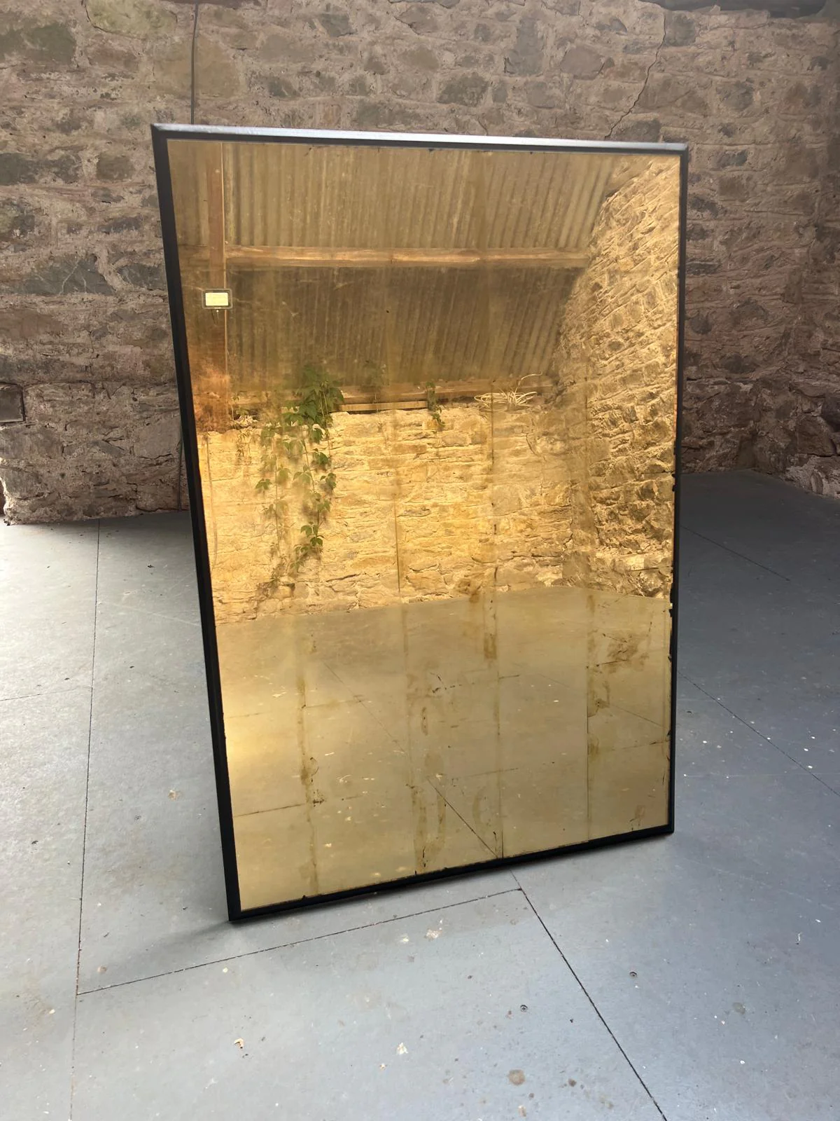 Distressed Gold Églomisé - 690 x 1000mm - Image 3