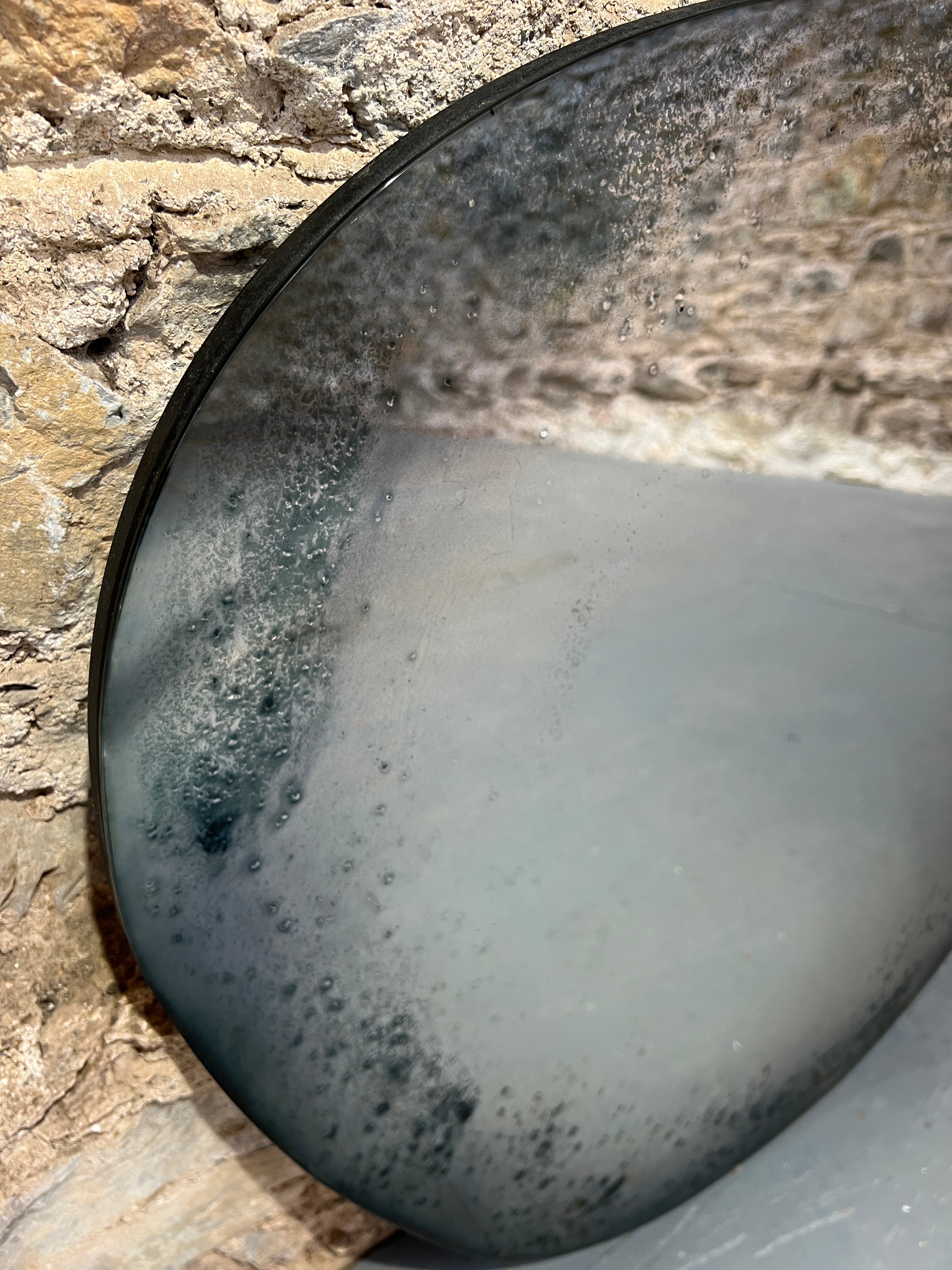 Heavy Edges Pebble - 765 x 770mm - Image 2