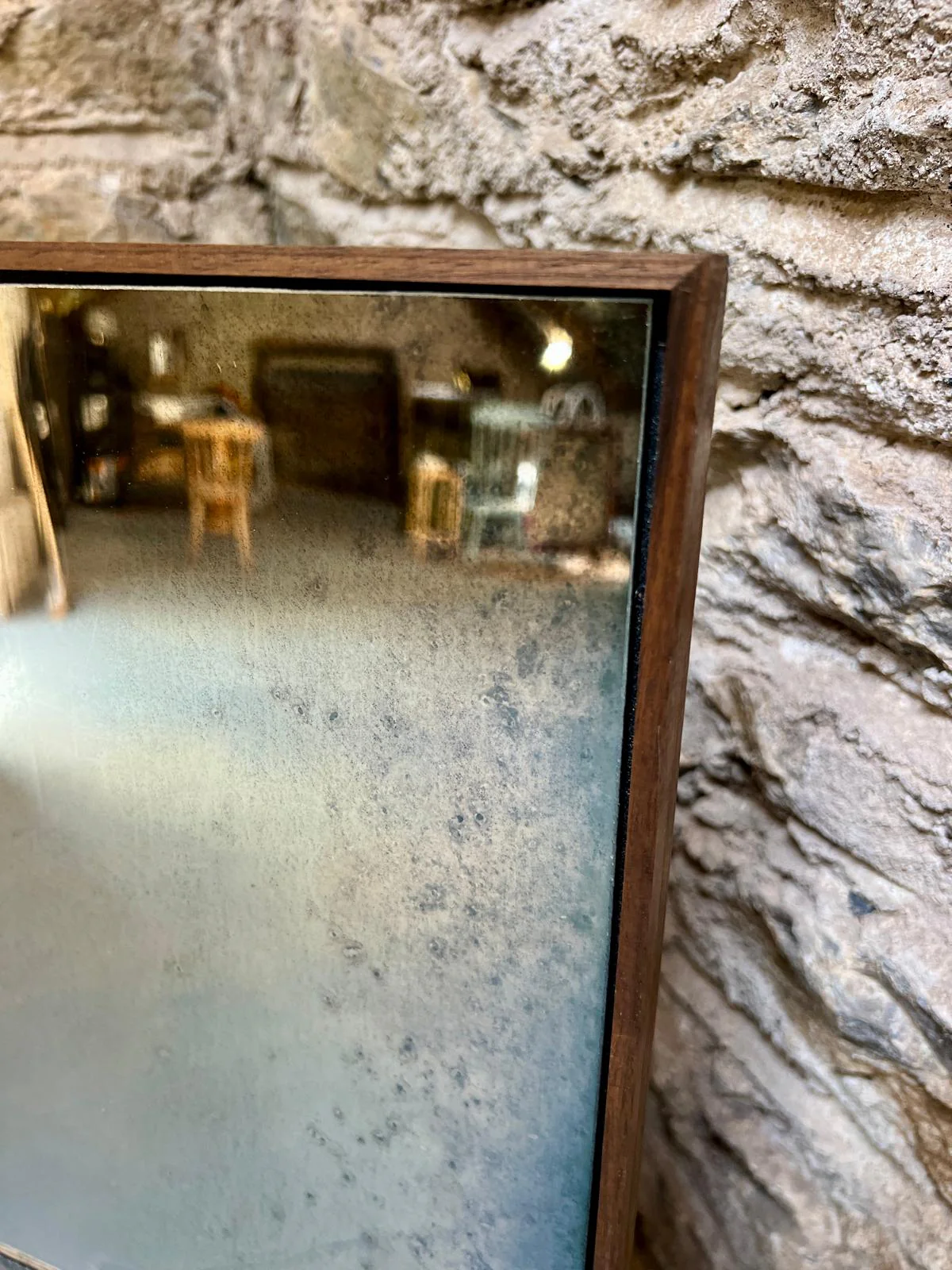 Panelled Wobble Glass in Rough Edges - 780 x 955mm - Image 4
