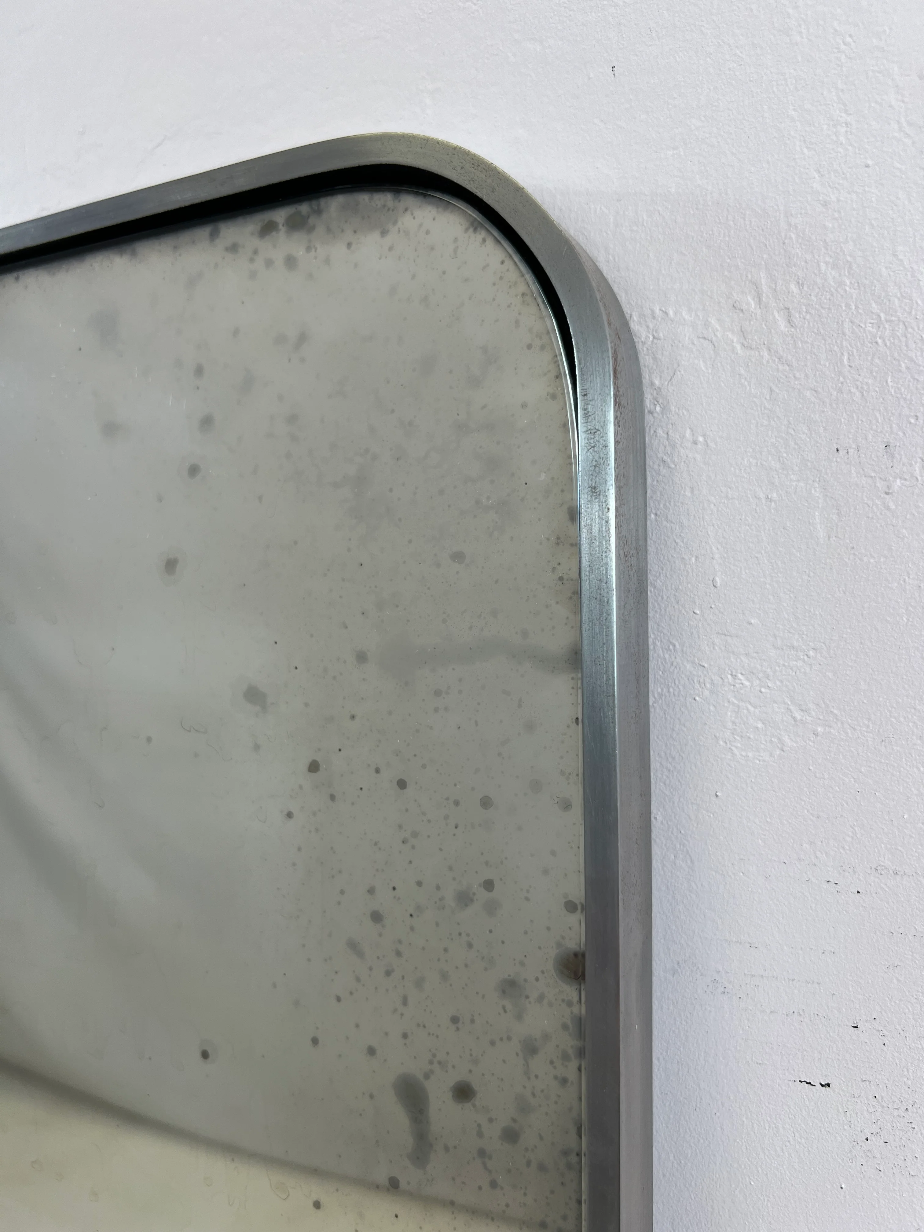 Polished Steel Radius Corners - 895mm x 600mm - Image 4