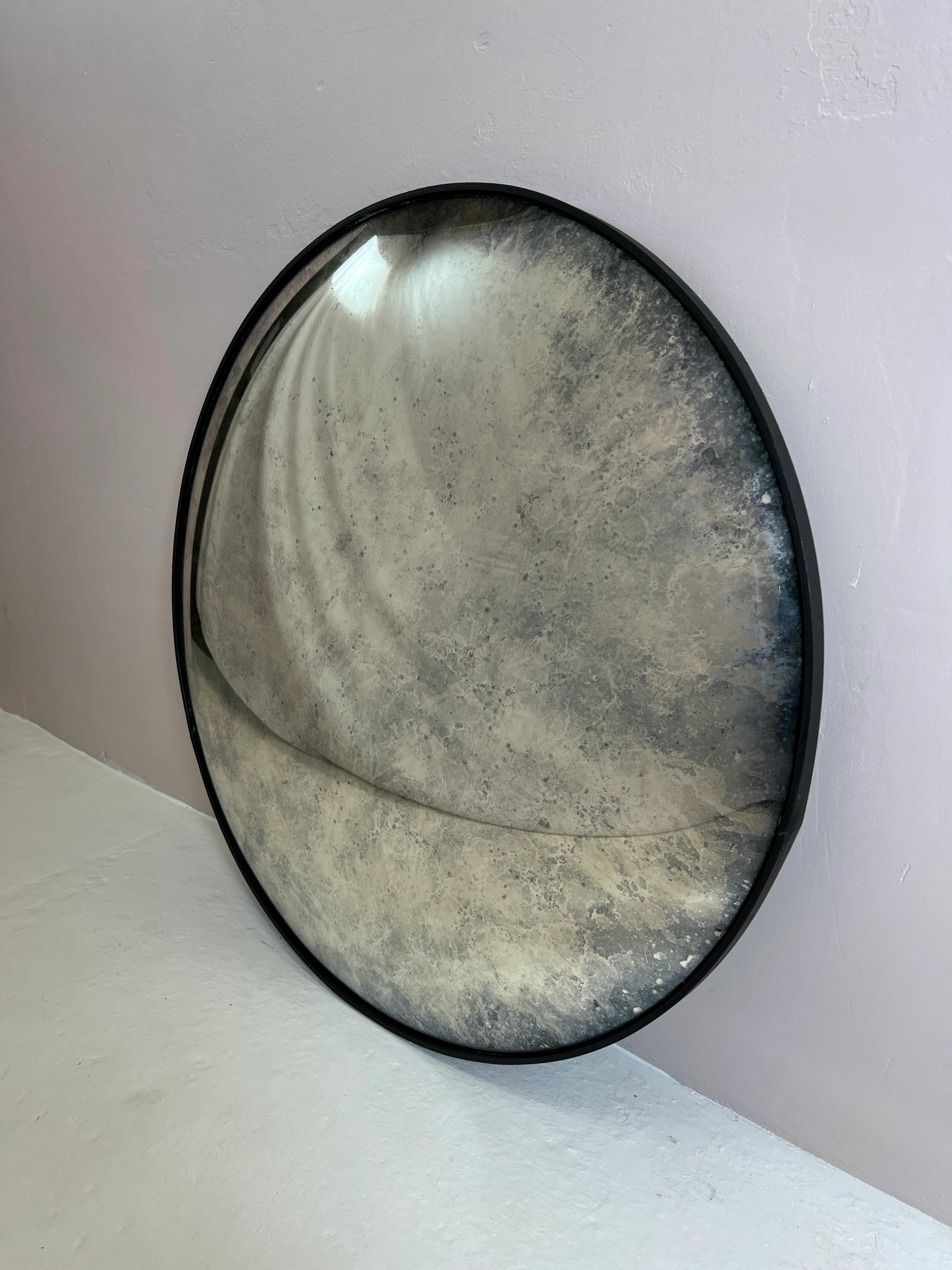 Round & Oval Mirrors