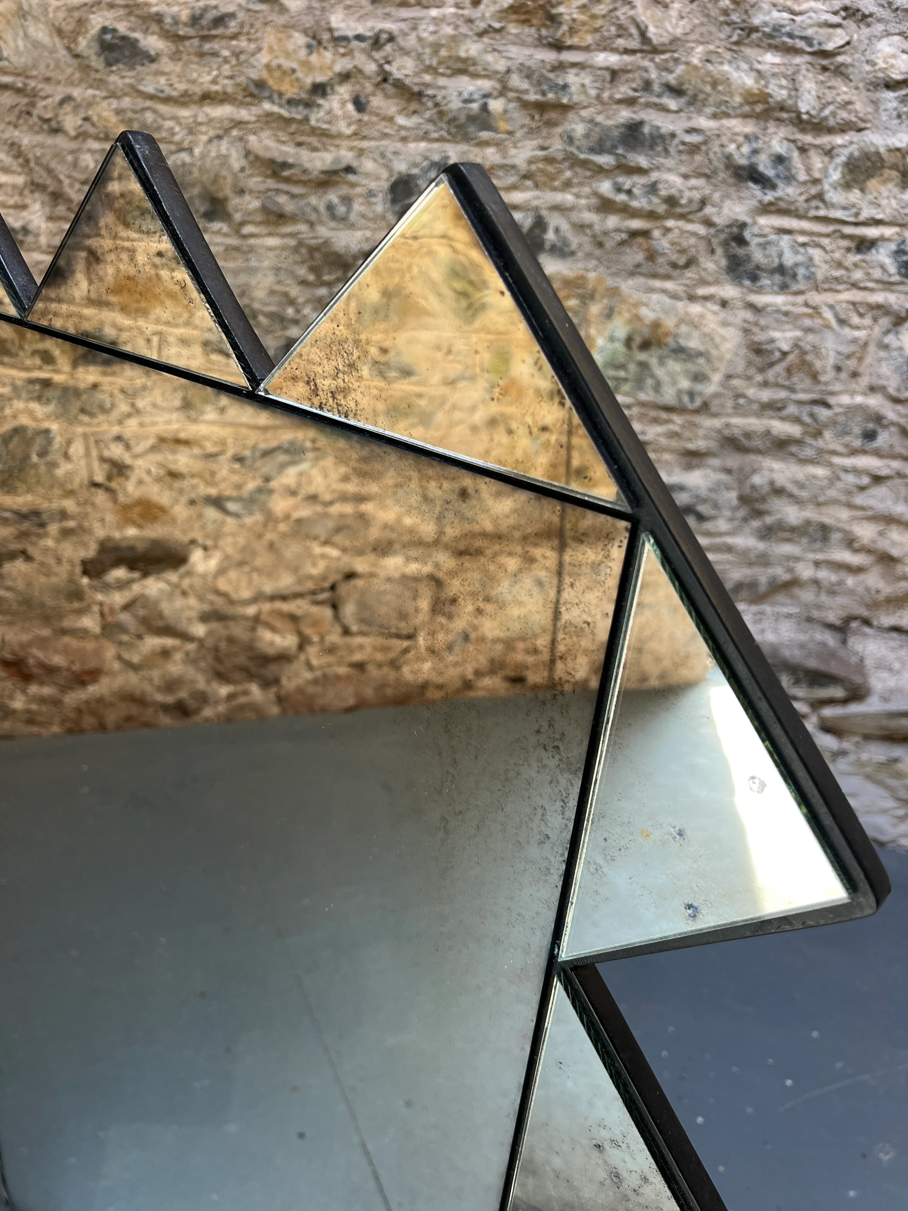 The Lightly Distressed Zig Zag - 730 x 1070mm - Image 4